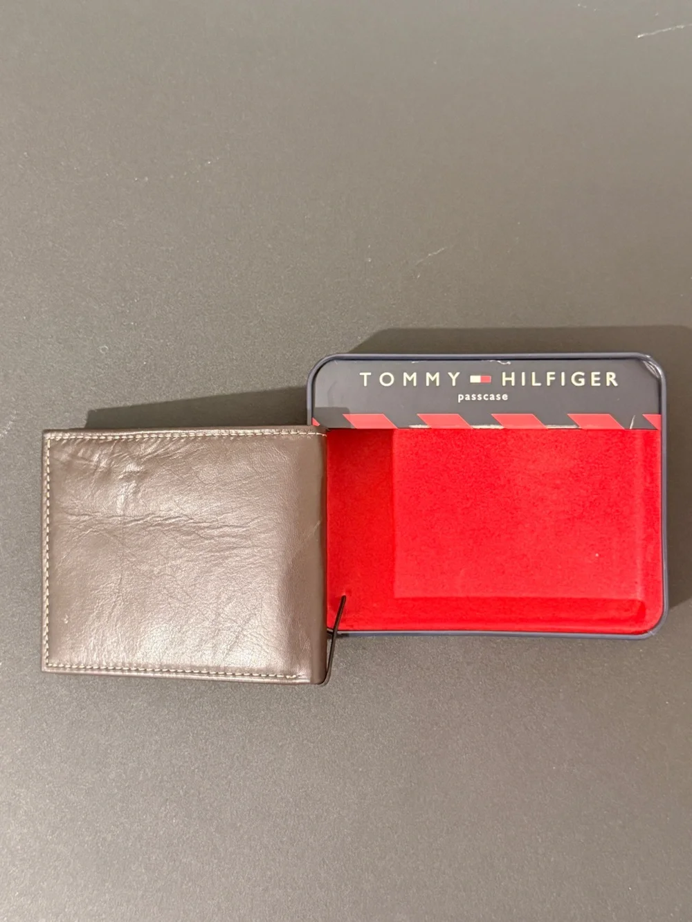 Tommy Hilfiger Brown Leather Passcase with Flag Detail
